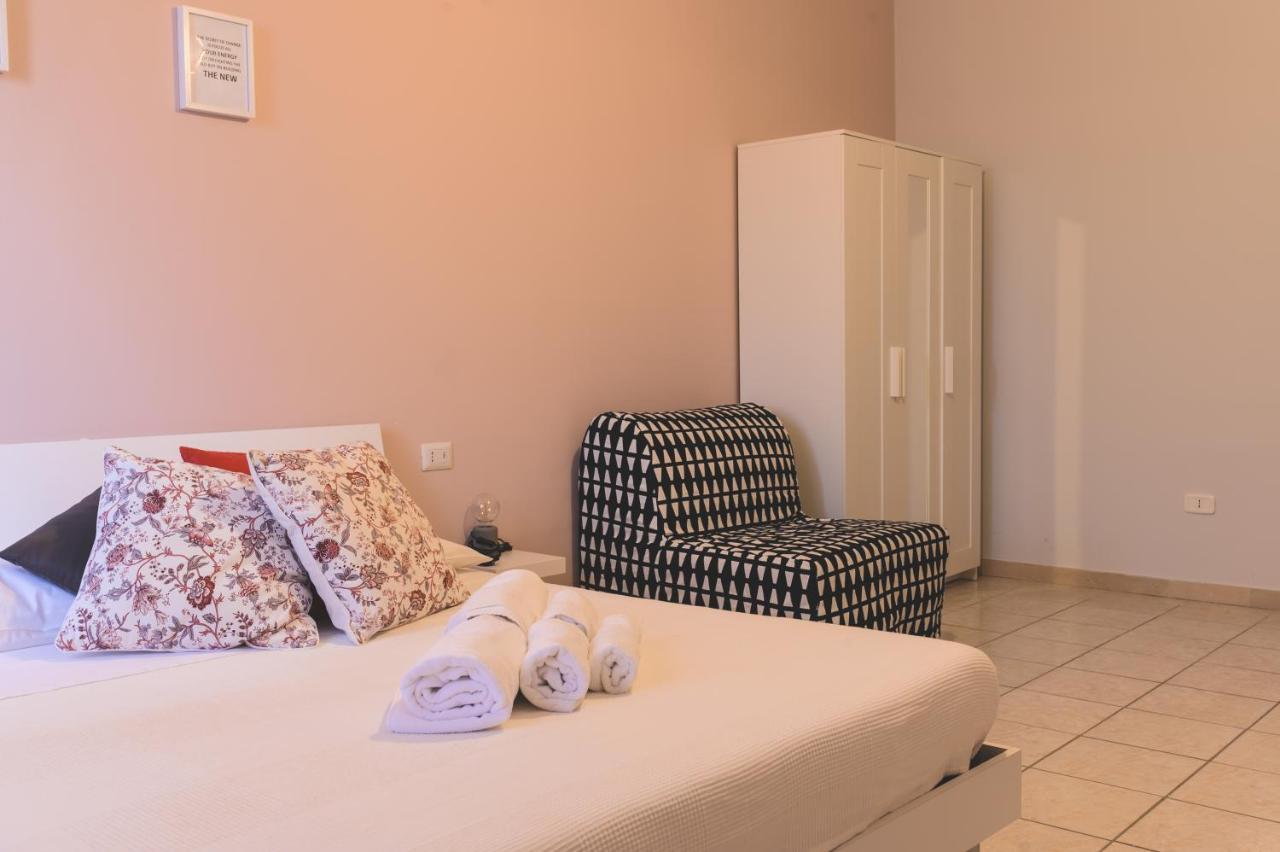 Nana Guest Rooms เนเปิลส์ ภายนอก รูปภาพ