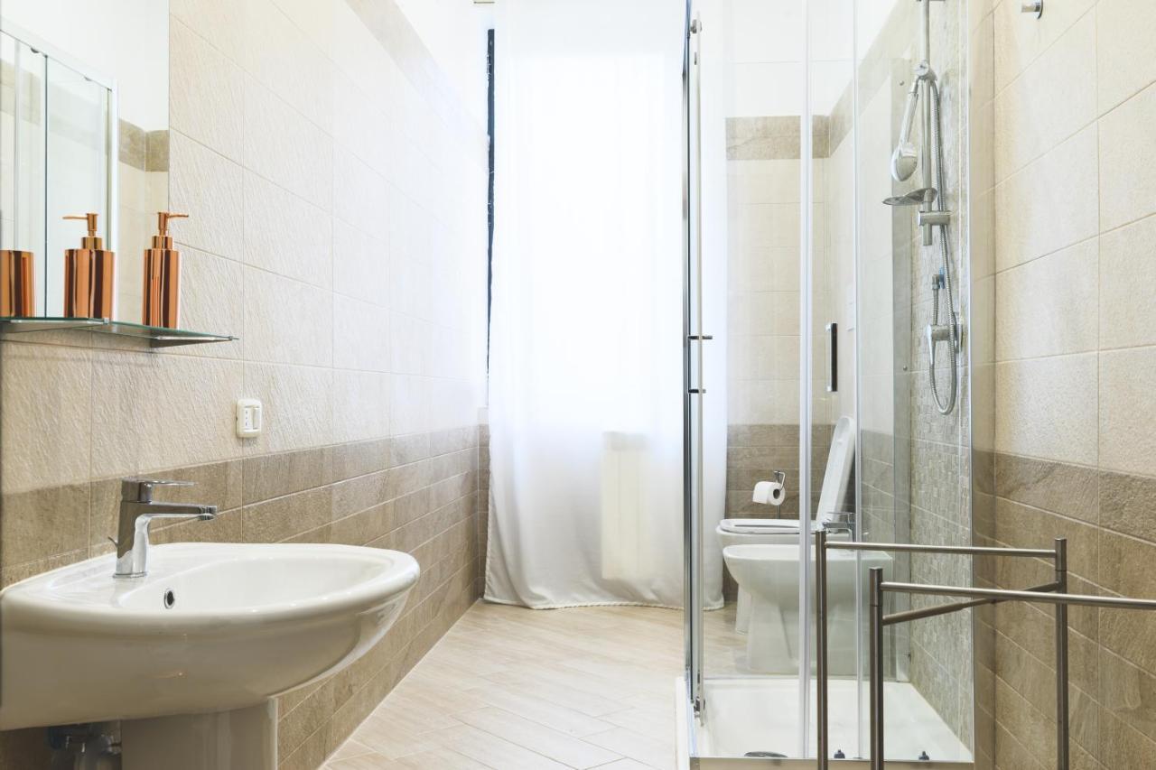 Nana Guest Rooms เนเปิลส์ ภายนอก รูปภาพ
